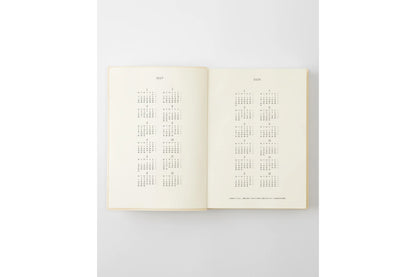 MD 2027 1 Page Per Day Diary - A5